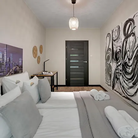 Апартаменты Aquarius By Downtown *